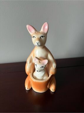 Vintage Mom & Joey Salt & Pepper Shakers